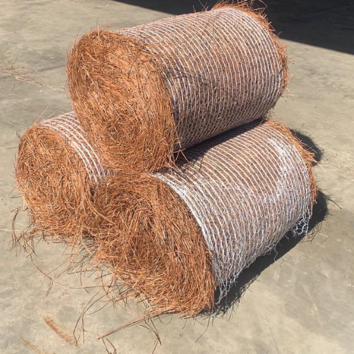 pine straw bedding for dogs